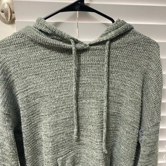 Sweaters SO - Picture 3 of 4